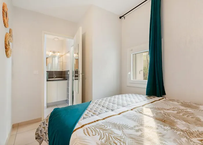 Villa Soleil Levant Con Terraza Cerca De La Playa