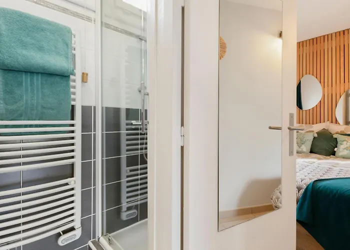 Soleil Levant Con Terraza Cerca De La Playa