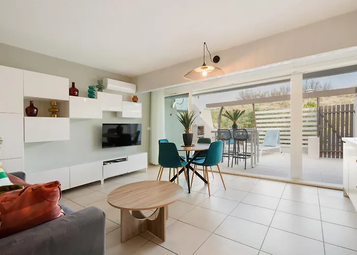 Soleil Levant Con Terraza Cerca De La Playa Villa